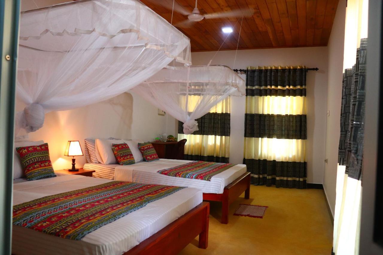Relax Beach House Tangalle Eksteriør bilde